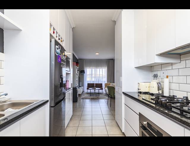2 BEDROOM APARTMENT TO LET IN PARKLANDS NORTH